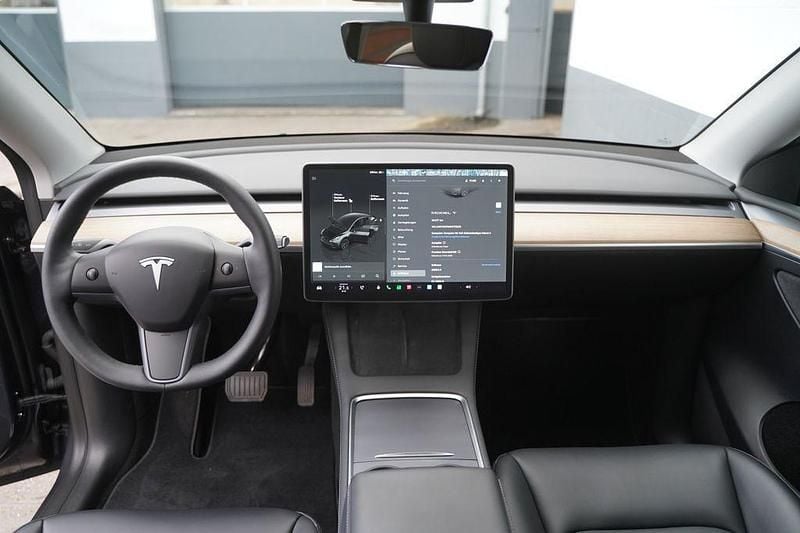 Gebraucht Tesla Model Y Standard Range 219 kW (299 PS) 2023 Grau SUV