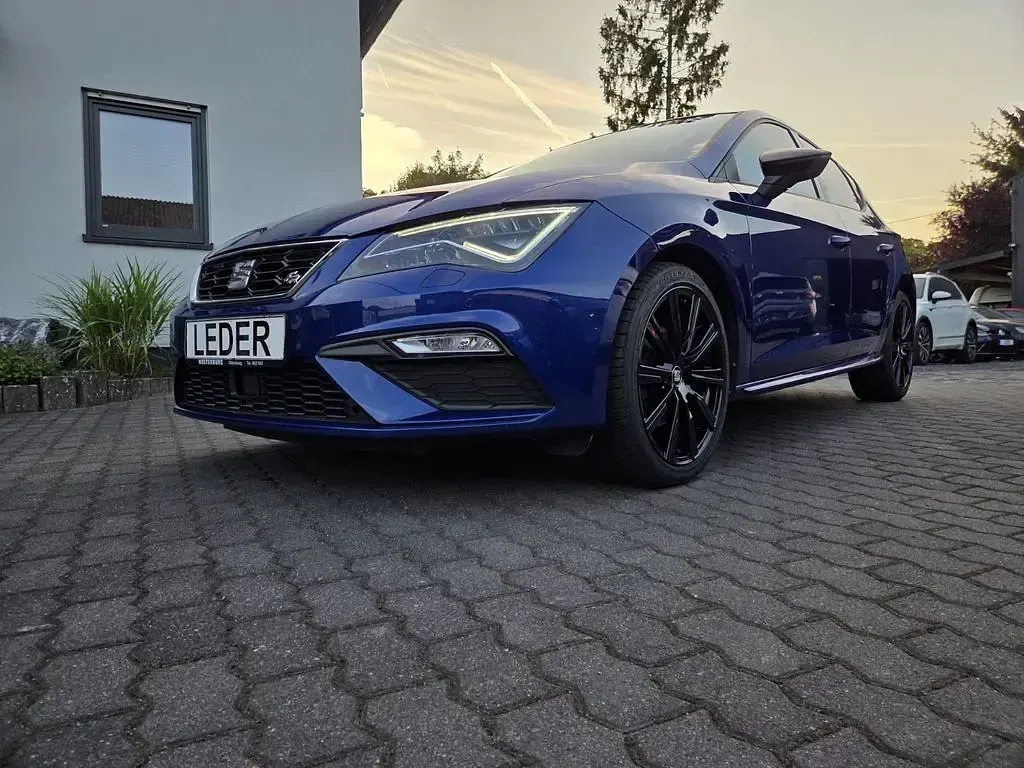 Gebraucht Seat Leon FR 150 PS (110 kW) 2019 Blau Limousine