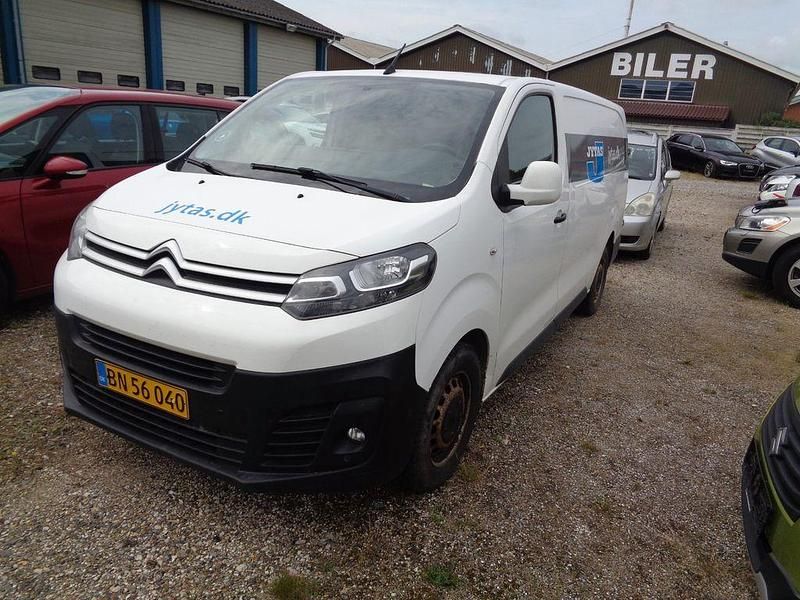 Weiß Gebraucht 2017 Citroën Jumpy Business Class Van / Kleinbus | 6.500 € (Fairer Preis) - Bild 1/4