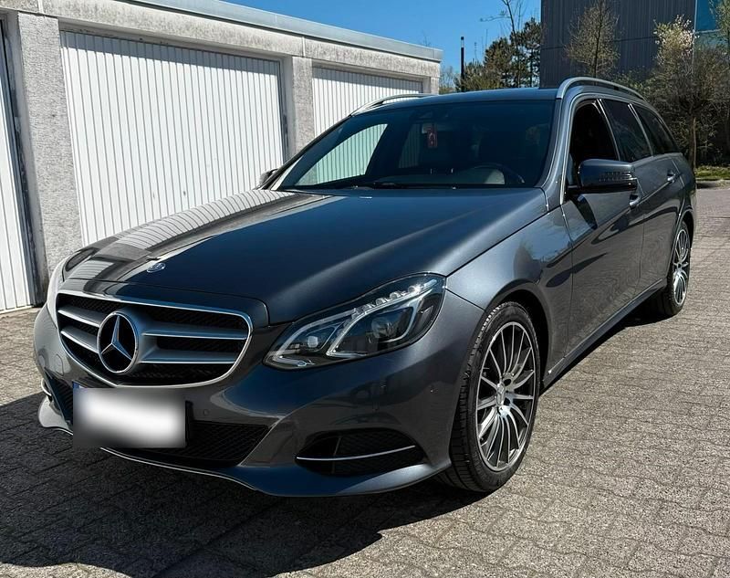 Gebraucht Mercedes E200 184 PS (135 kW) 2014 Grau Kombi
