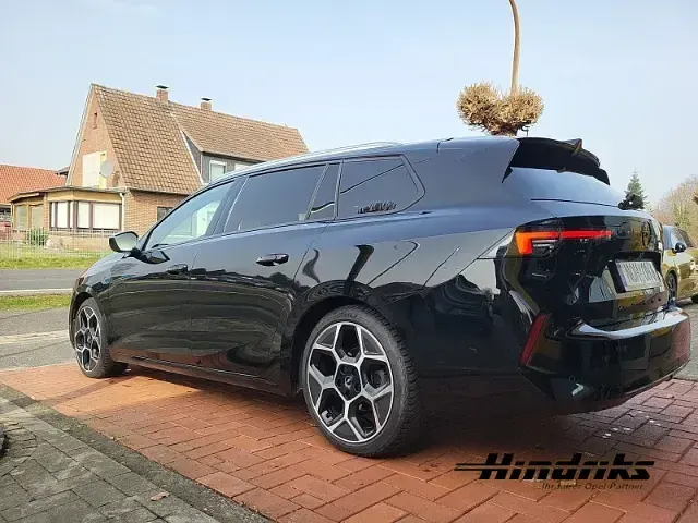 Gebraucht Opel Astra Ultimate 131 PS (96 kW) 2023 Schwarz Kleinwagen