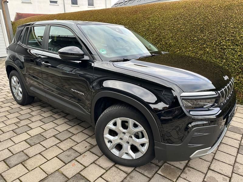 Schwarz Gebraucht 2023 Jeep Avenger Altitude SUV | 17.990 € (Guter Preis) - Bild 1/4