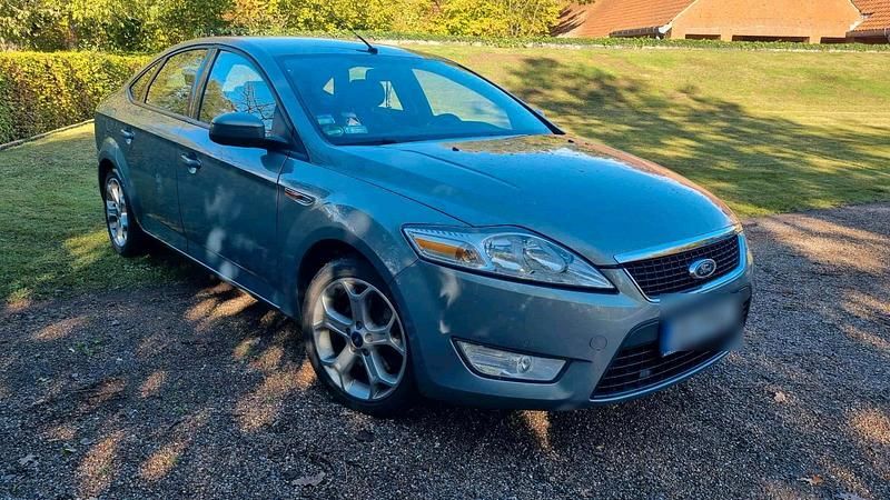 Silber Gebraucht 2007 Ford Mondeo Limousine | 1.900 € (Teuer) - Bild 1/4