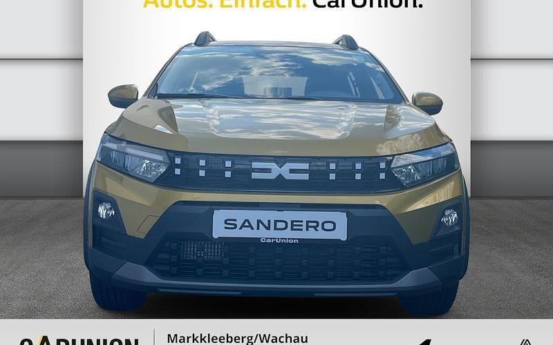 Neu Dacia Sandero Expression 110 PS (80 kW) 2026 Gelb Limousine