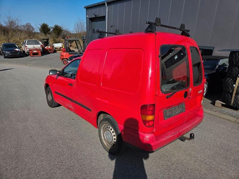 Gebraucht VW Caddy 60 PS (44 kW) 2002 Rot Van / Kleinbus