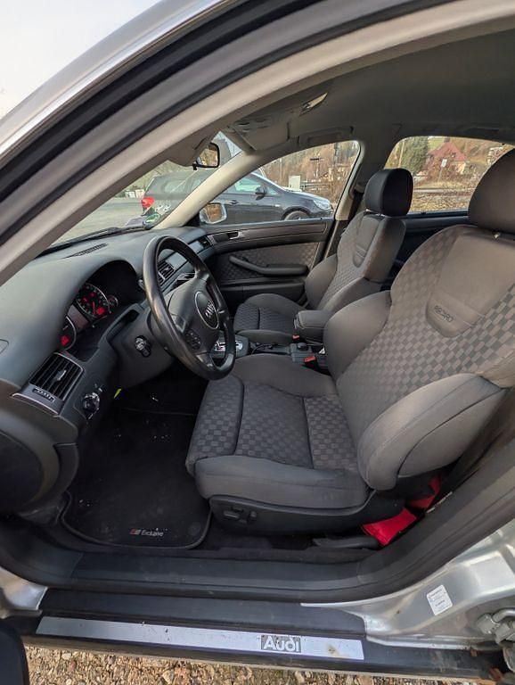 Gebraucht Audi A6 Ambiente 163 PS (119 kW) 2003 Silber Limousine