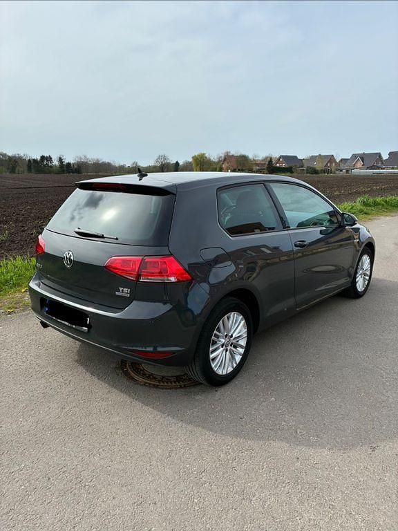 Second-hand VW Golf VII Cup 105 CP (77 kW) 2014 Negru Berlinǎ