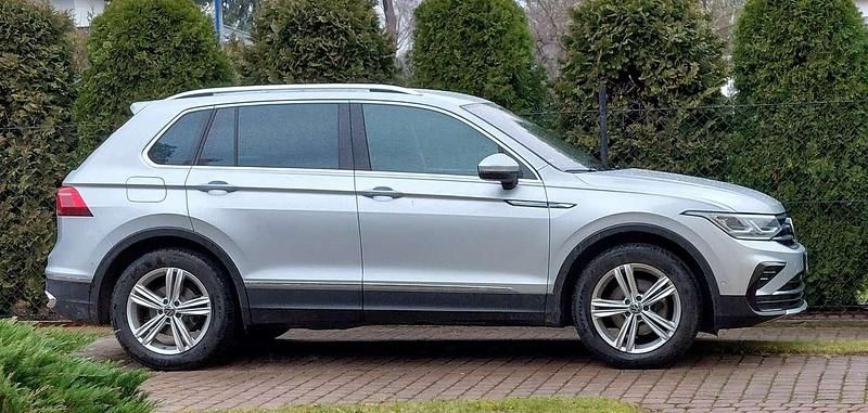 Silber Gebraucht 2021 VW Tiguan Elegance SUV | 26.500 € (Guter Preis) - Bild 1/4
