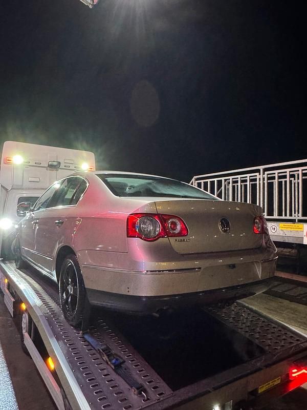 Gebraucht VW Passat 102 PS (75 kW) 2006 Limousine