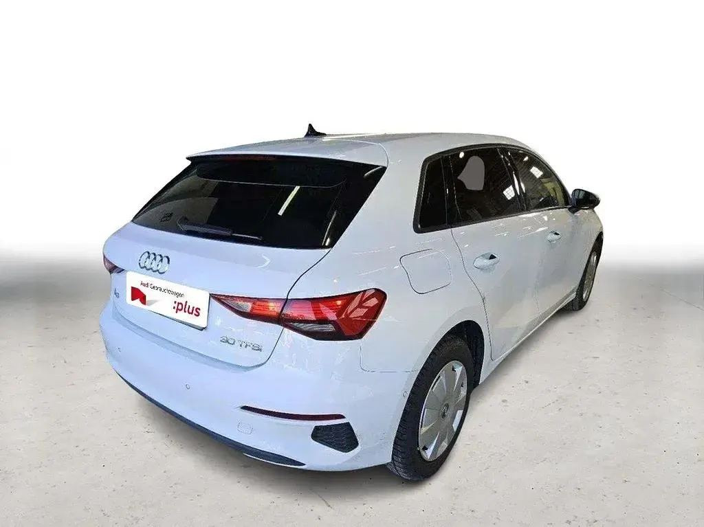 Gebraucht Audi A3 S-Line 110 PS (80 kW) 2024 Weiß Limousine