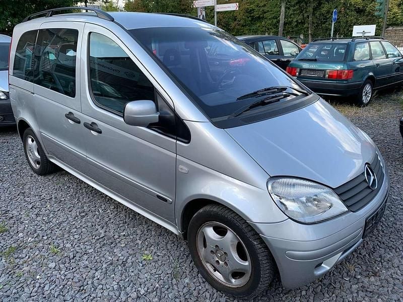 Gebraucht Mercedes Vaneo 91 PS (66 kW) 2002 Silber Van / Kleinbus