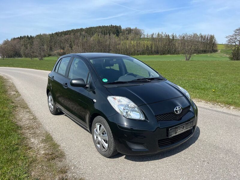 Schwarz Gebraucht 2009 Toyota Yaris Cool Kleinwagen | 2.799 € (Guter Preis) - Bild 1/4