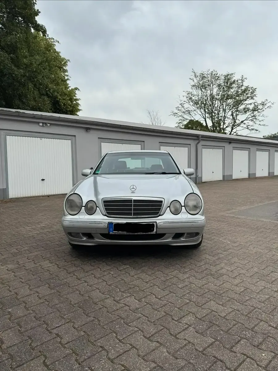 Gebraucht Mercedes E320 197 PS (144 kW) 2000 Limousine