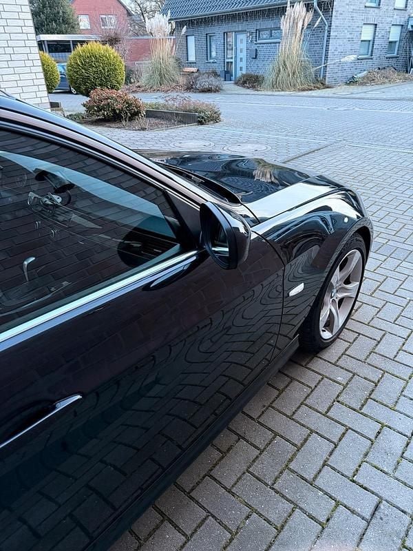 Gebraucht BMW 330 272 PS (200 kW) 2011 Schwarz Kombi