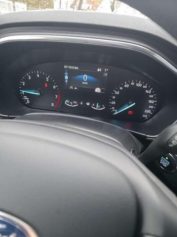 Gebraucht Ford Focus Active 125 PS (91 kW) 2019 Schwarz Kombi