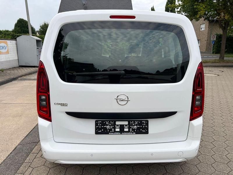 Gebraucht Opel Combo Life Edition 110 PS (80 kW) 2020 Jade weiss/arktis weiss Van / Kleinbus