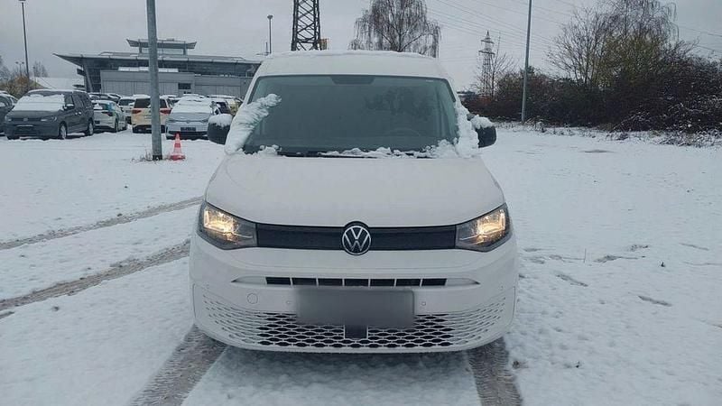 Gebraucht VW Caddy 102 PS (75 kW) 2021 Weiß Van / Kleinbus