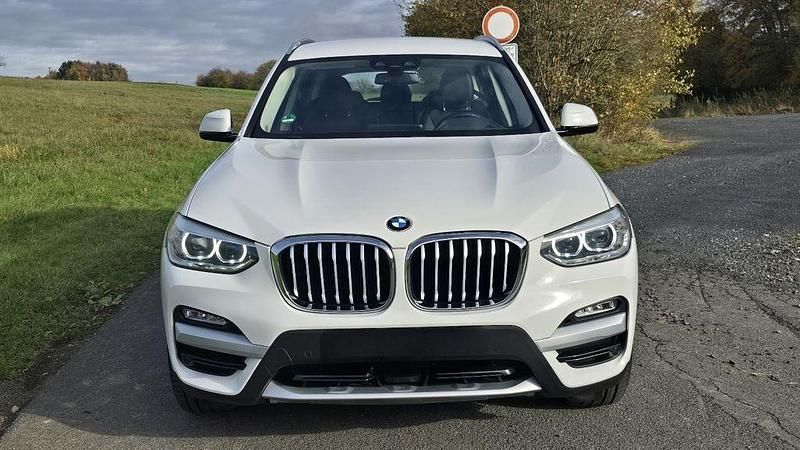 Weiß Gebraucht 2018 BMW X3 xLine SUV | 35.250 € (Fairer Preis) - Bild 1/4