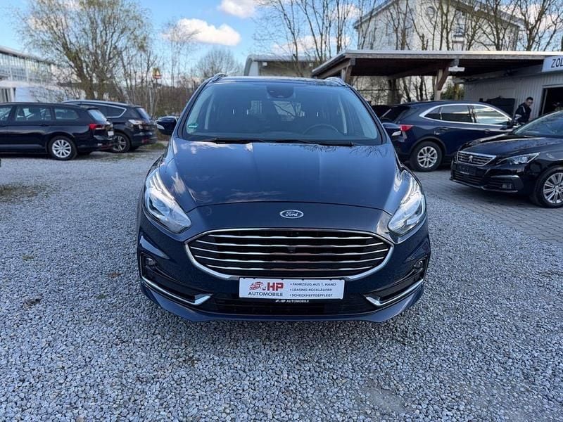 Gebraucht Ford S-MAX Titanium 190 PS (139 kW) 2020 Blau Van / Kleinbus