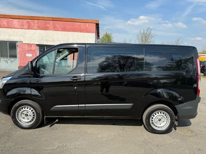 Gebraucht Ford Transit Trend 105 PS (77 kW) 2017 Schwarz Kombi