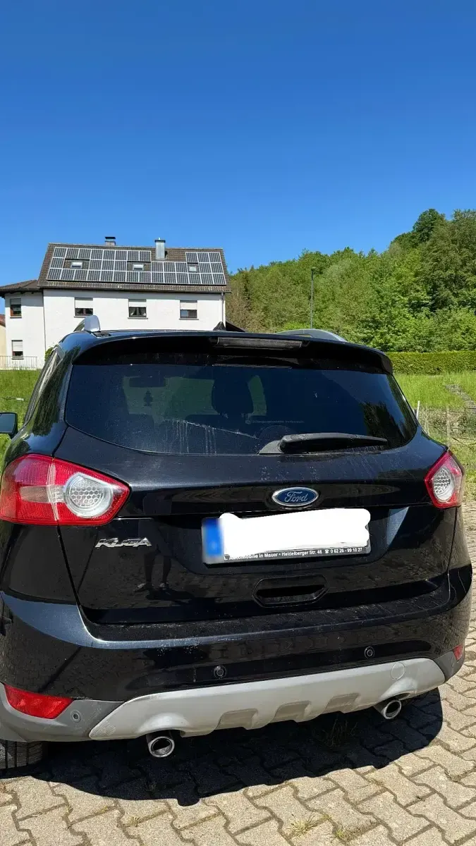 Gebraucht Ford Kuga 140 PS (102 kW) 2012 Schwarz SUV