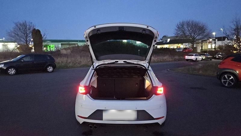 Gebraucht Seat Leon FR 190 PS (139 kW) 2019 Weiß Limousine