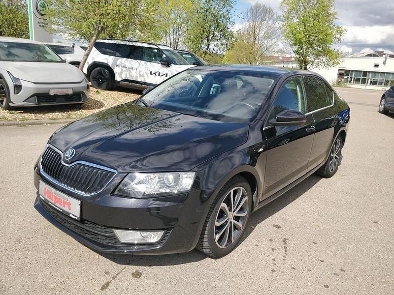 Gebraucht Skoda Octavia 179 PS (131 kW) 2015 Schwarzmagic perleffekt (metallic) Kleinwagen