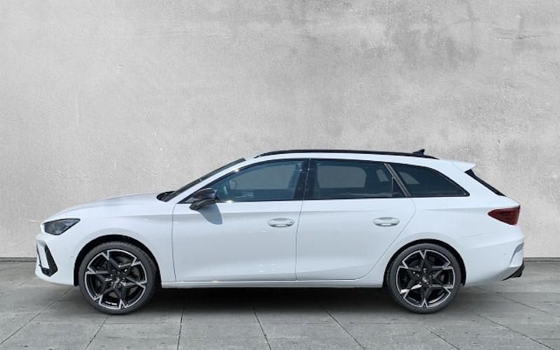 Neu Cupra Leon VZ 333 PS (244 kW) 2025 Weiß Kombi