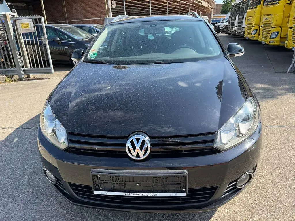 Gebraucht VW Golf VII Match 122 PS (89 kW) 2013 Schwarz Kombi