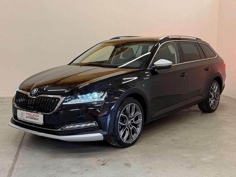 Gebraucht Skoda Superb Scout 4x4 200 PS (147 kW) 2022 Schwarz Kombi