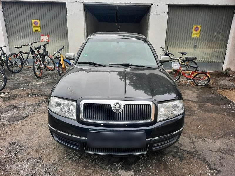 Gebraucht Skoda Superb 131 PS (96 kW) 2005 Schwarz Limousine