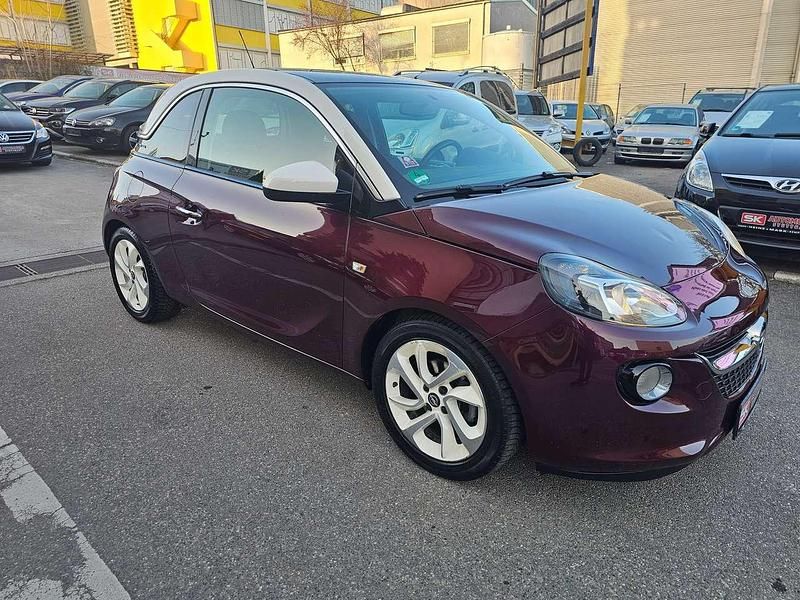 Gebraucht Opel Adam Glam 87 PS (63 kW) 2016 Samtrot (p2)/berry red (p2) Kleinwagen