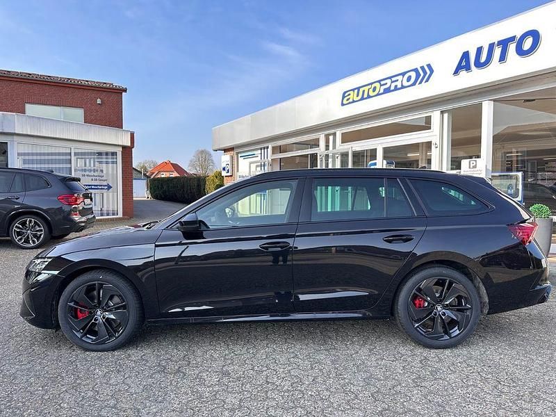 Neu Skoda Octavia RS 265 PS (194 kW) 2026 Schwarz Kombi