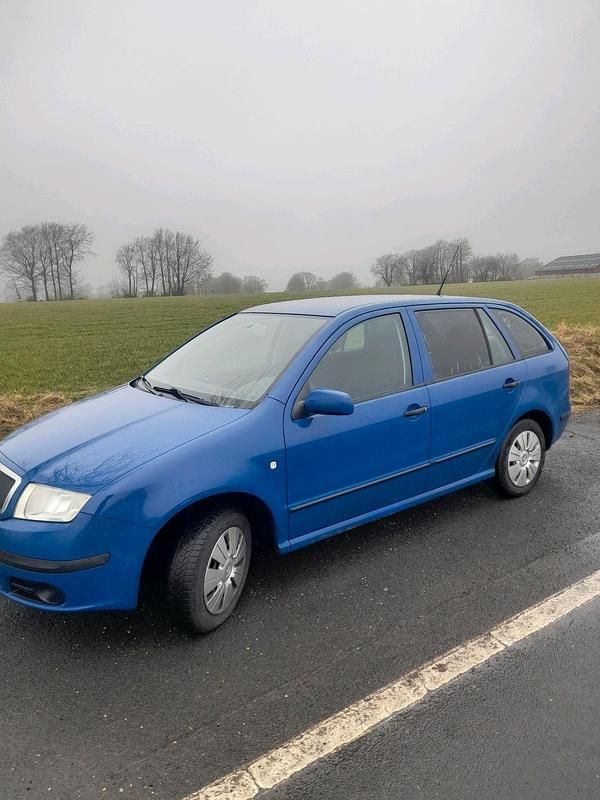 Gebraucht Skoda Fabia 80 PS (58 kW) 2006 Blau Limousine