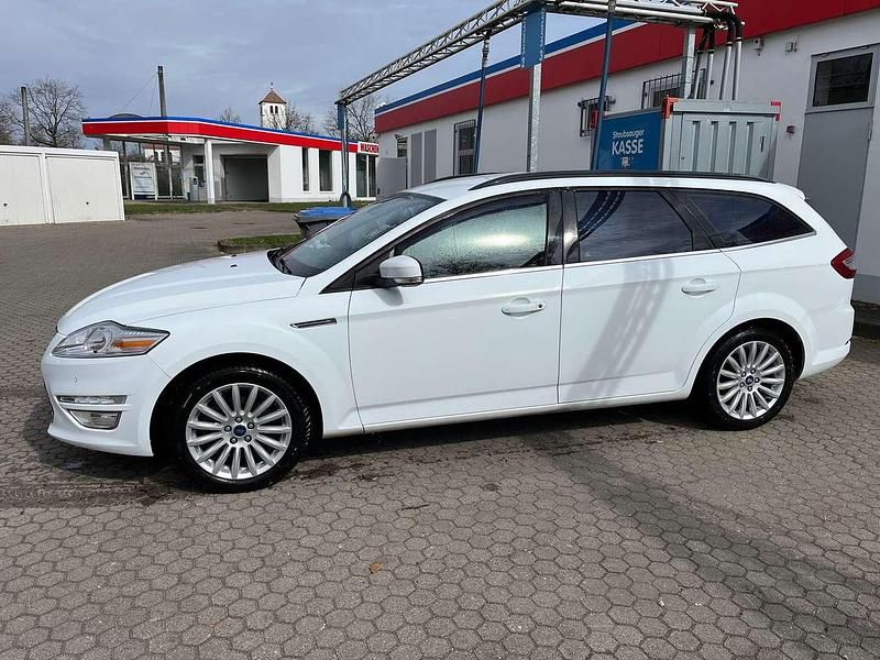 Gebraucht Ford Mondeo 140 PS (102 kW) 2014 Weiß Kombi