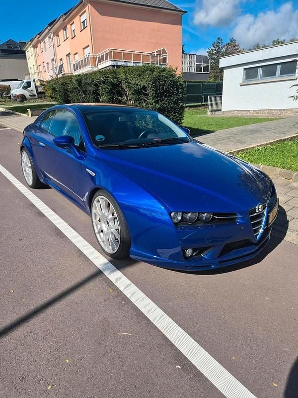 Blau Gebraucht 2025 Alfa Romeo Brera Coupé | 21.900 € - Bild 1/4