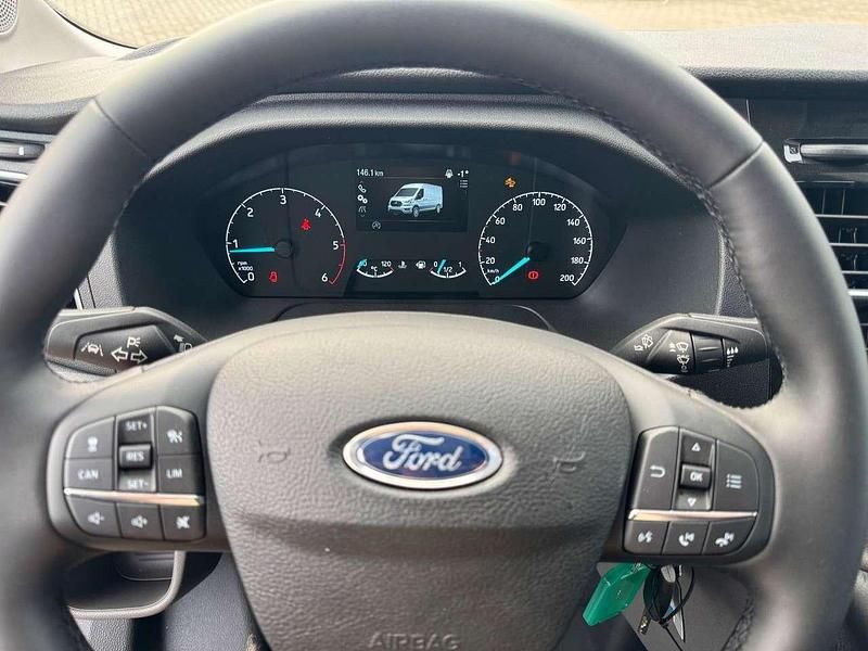 Gebraucht Ford Transit Trend 131 PS (96 kW) 2023 Schwarz Van / Kleinbus