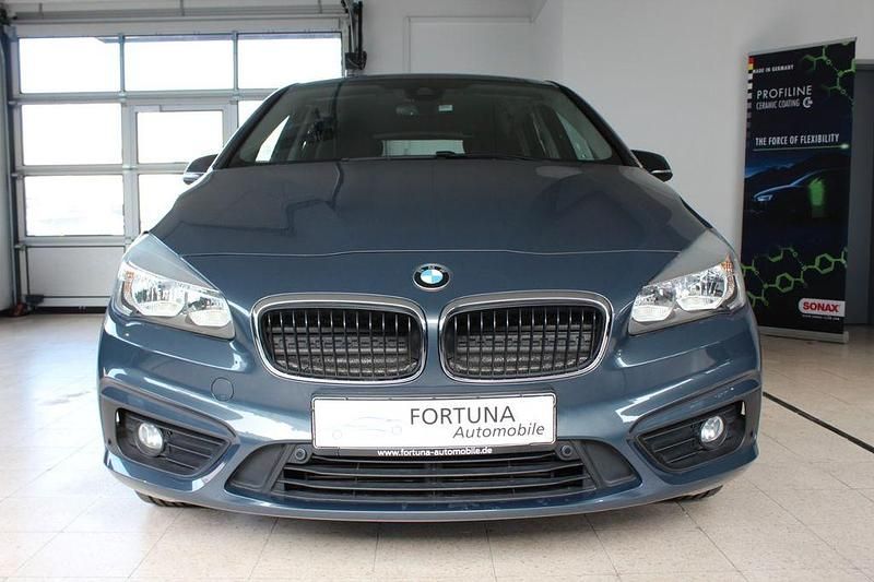 Gebraucht BMW 216 Sport Line 102 PS (75 kW) 2017 Grau Van / Kleinbus