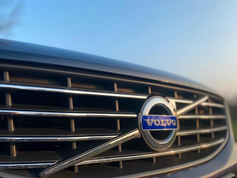 Blau Gebraucht 2014 Volvo XC60 SUV | 13.000 € (Superpreis) - Bild 1/4