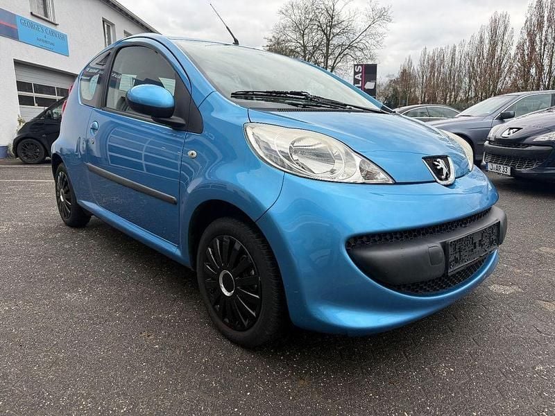 Blau Gebraucht 2007 Peugeot 107 Filou Kleinwagen | 1.500 € (Guter Preis) - Bild 1/4