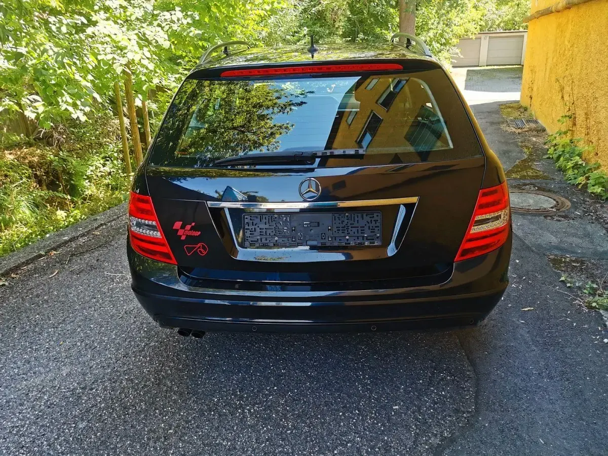 Gebraucht Mercedes C200 136 PS (100 kW) 2013 Schwarz Limousine