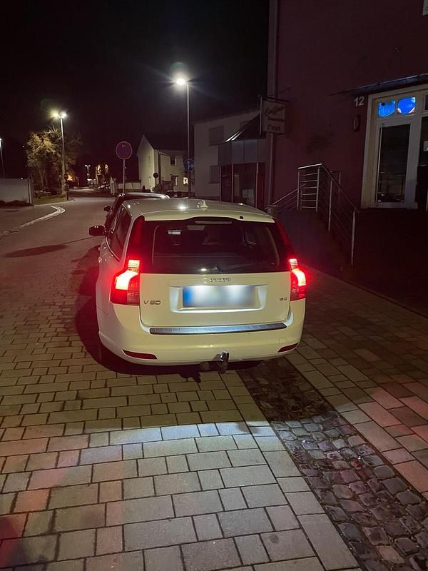 Gebraucht Volvo V50 2008 Weiß Kombi