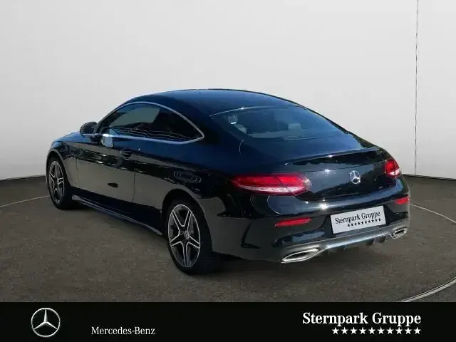 Gebraucht Mercedes C180 AMG line 156 PS (114 kW) 2023 Schwarz Coupé
