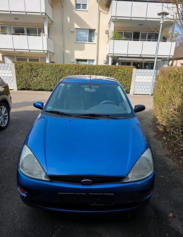 Gebraucht Ford Focus 115 PS (84 kW) 1999 Blau Limousine