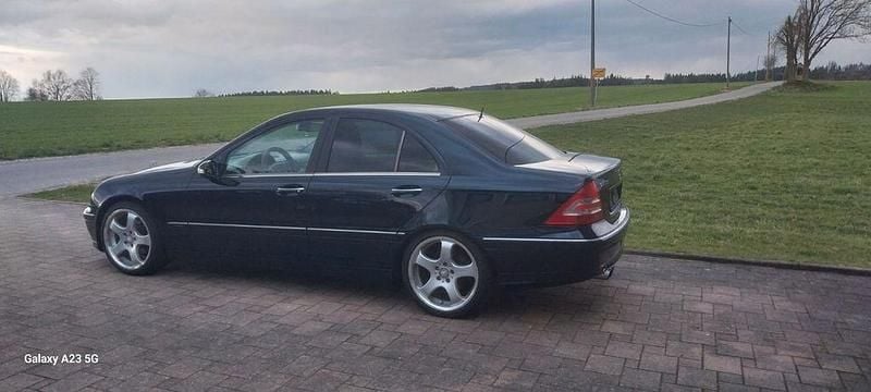 Gebraucht Mercedes 280 231 PS (169 kW) 2005 Blau Limousine