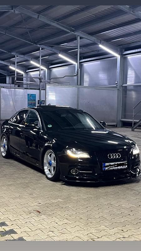 Schwarz Gebraucht 2010 Audi A4 Limousine | 10.900 € - Bild 1/4