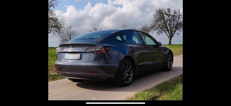Gebraucht Tesla Model 3 208 kW (283 PS) 2022 Grau Limousine