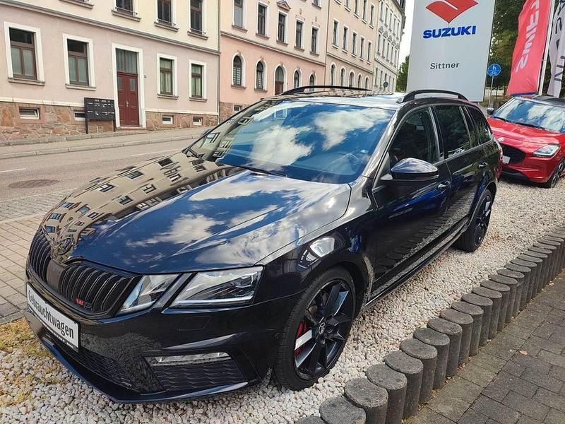 Schwarz Gebraucht 2017 Skoda Octavia RS Kombi | 20.995 € (Etwas zu teuer) - Bild 1/4
