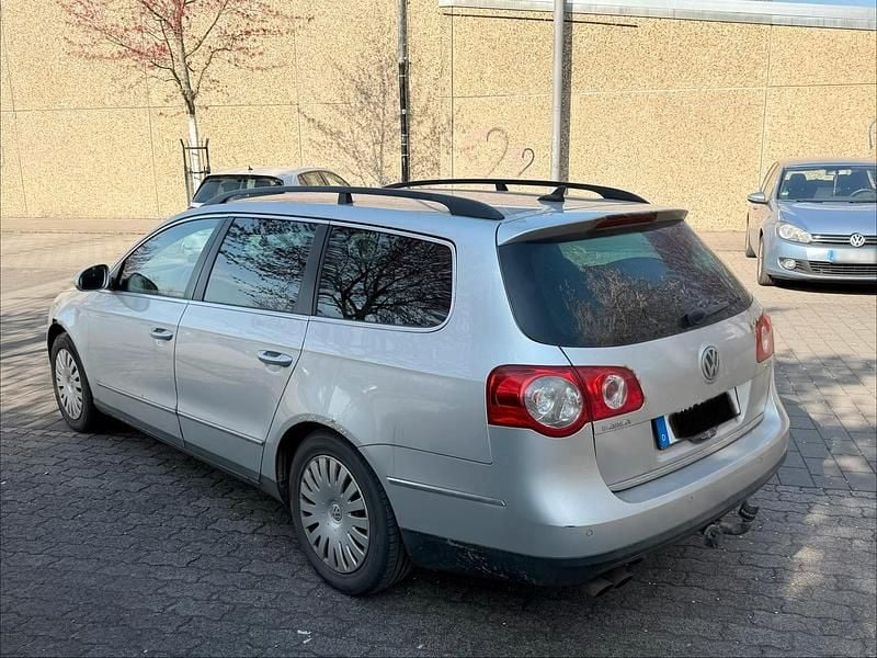 Gebraucht VW Passat 140 PS (102 kW) 2008 Silber Kombi