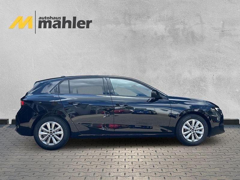 Neu Opel Astra Edition 131 PS (96 kW) 2025 Schwarz Limousine